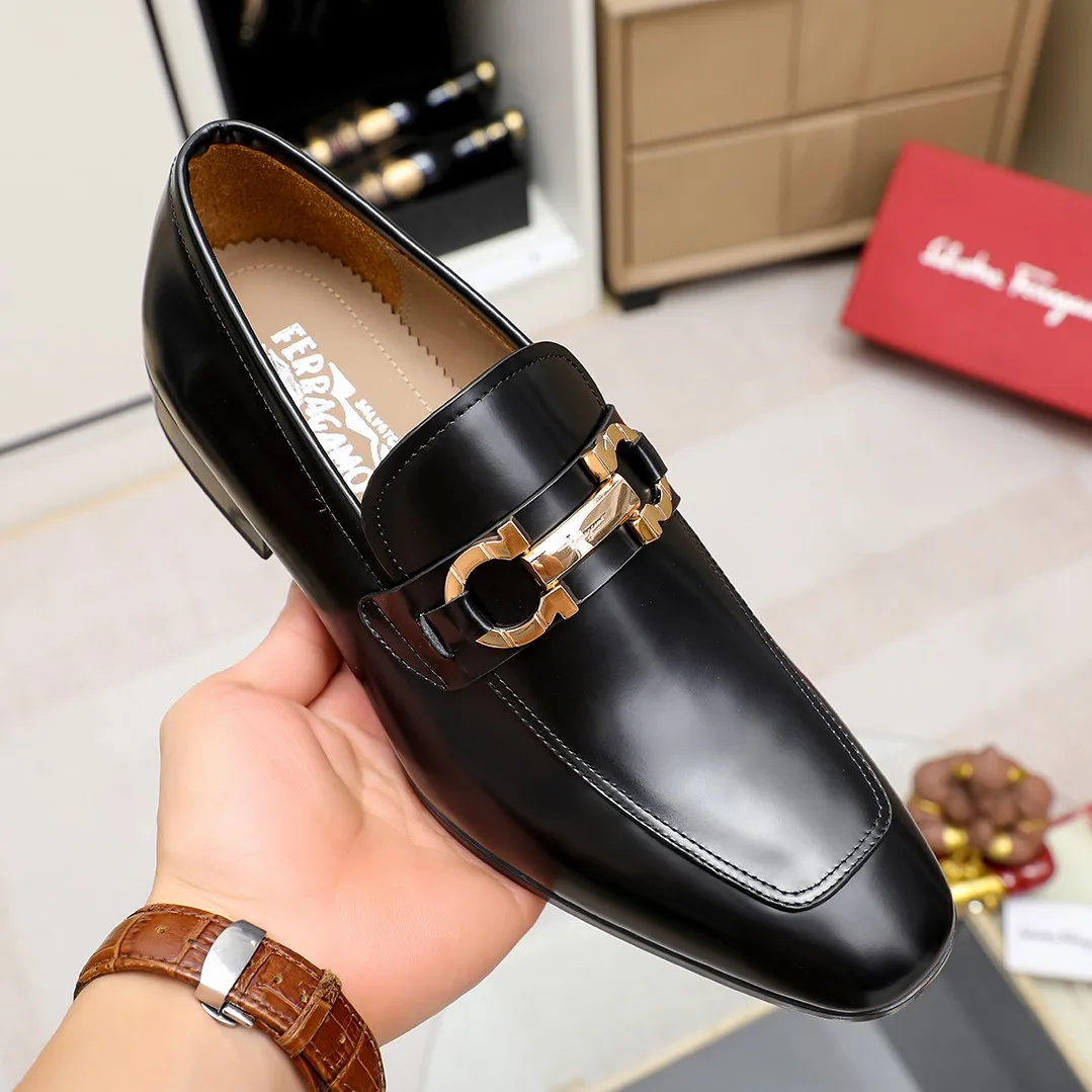 Men's shoes 💰600 🕷🕷🐂【Ferragamo】 Popular fashion casual shoes🇨🇳Official website counter 1:1 production, original mold opening💯Good quality can be seen, imported high-end first-layer pebbled calfskin, water-dyed🐂leather lining🌿very clear texture, high-quality waterproof, non-slip and wear-resistant outsole🎋high quality and low price, truly handmade🍓, 5 colors available! Code number 38-44 (45. To be customized)